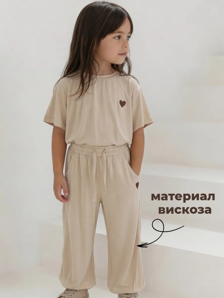 Летний костюм вискоза с брюками для девочки